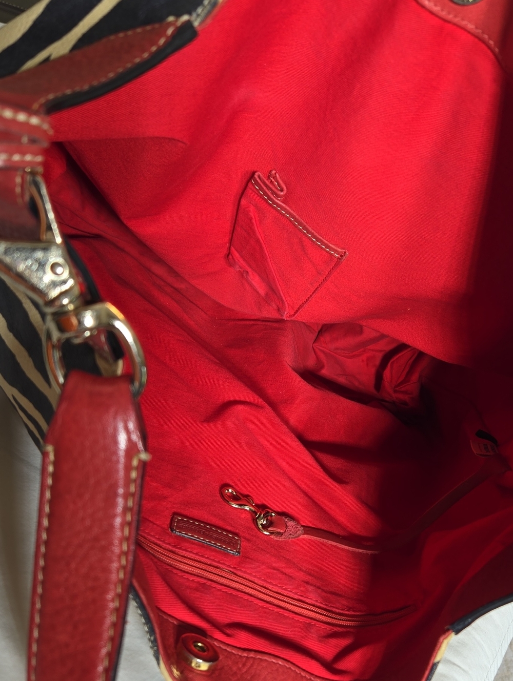 Huge Dooney & Bourke - Picture 4 of 16